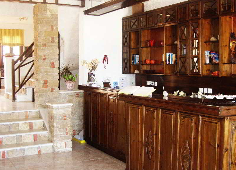 Hesperia Hotel Карловаси Экстерьер фото